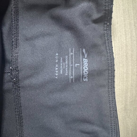 Asics running shorts size L - Picture 2 of 4